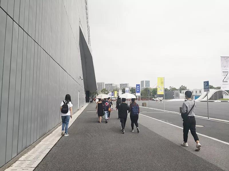 參觀“亂了亂了 大衛 · 史瑞格里展”