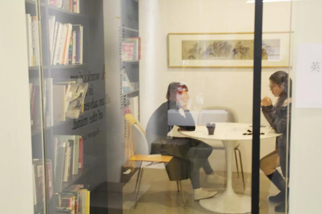 11: 30  英語一對一面試