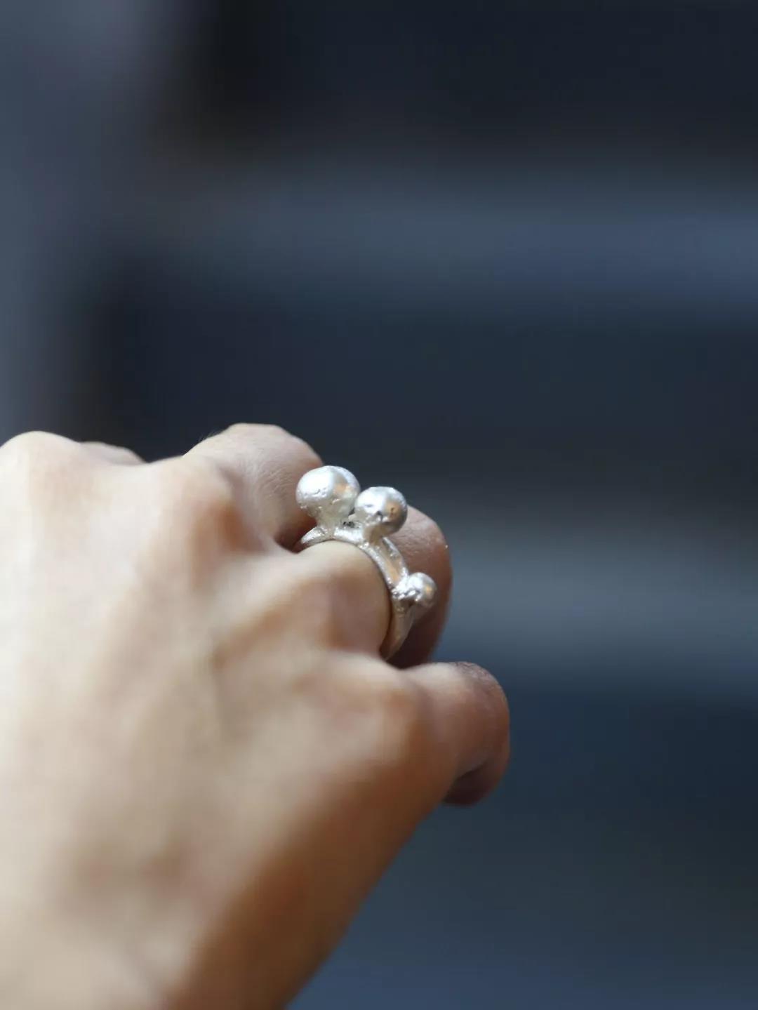 學(xué)員們都發(fā)揮了巧思，制作出專屬于自己的首飾物件