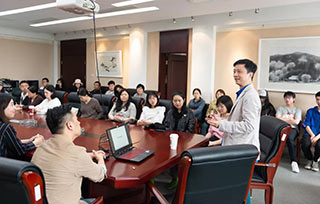 學藝術(shù)讀博難不難？知名策展人教你直通海外藝術(shù)博士！