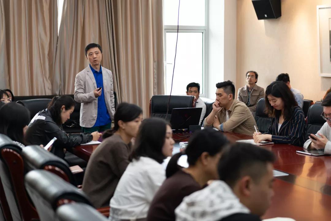 姜節(jié)泓教授在南京師范大學(xué)舉行了一場(chǎng)學(xué)術(shù)講座