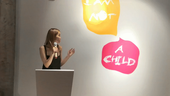 年度優(yōu)秀學(xué)生應(yīng)雨含發(fā)言