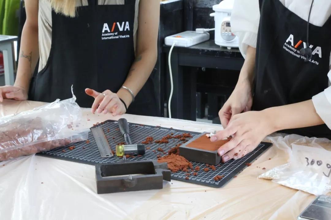 砂鑄工坊兩位正式學員