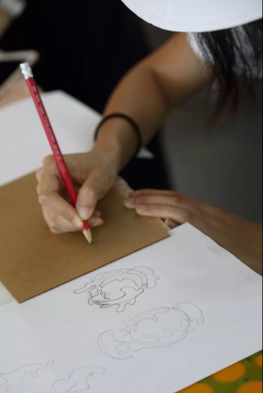 設(shè)計(jì)草圖+切割修銼