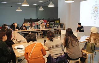 那些美術(shù)館的“打工人”都在做什么？